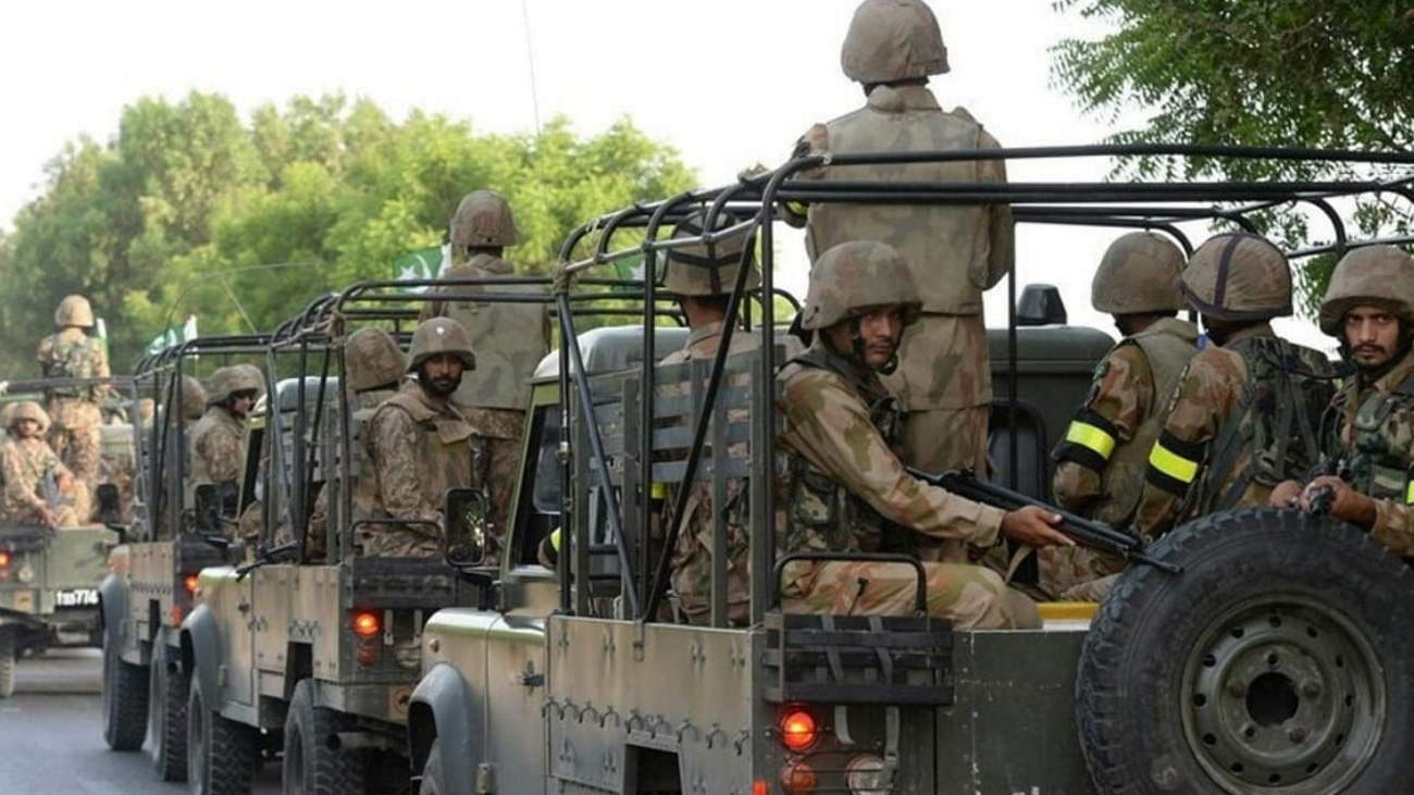 محرم الحرام میں سیکیورٹی ہائی الرٹ، ملک بھر میں فوج تعینات کرنے کا فیصلہ army deployment for Muharram security in Pakistan