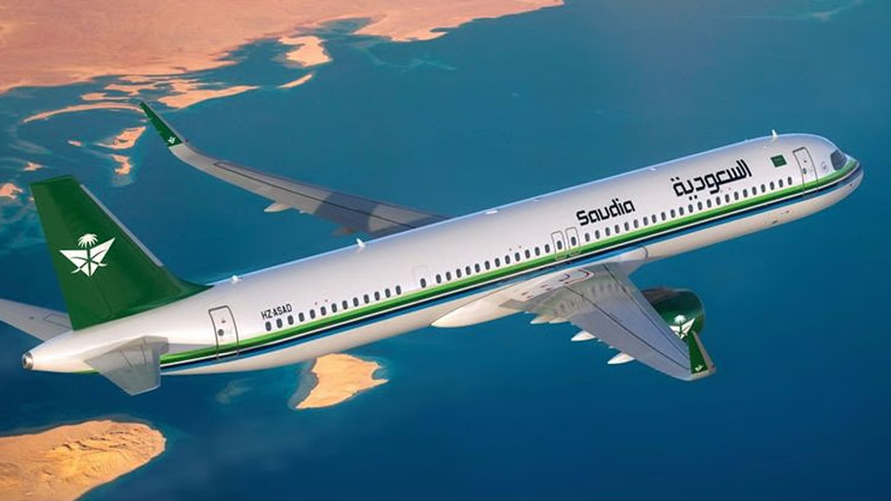 سعودی ایئرلائن کے کیبن منیجر دورانِ پرواز خالقِ حقیقی سے جاملے Saudia Airlines crew death