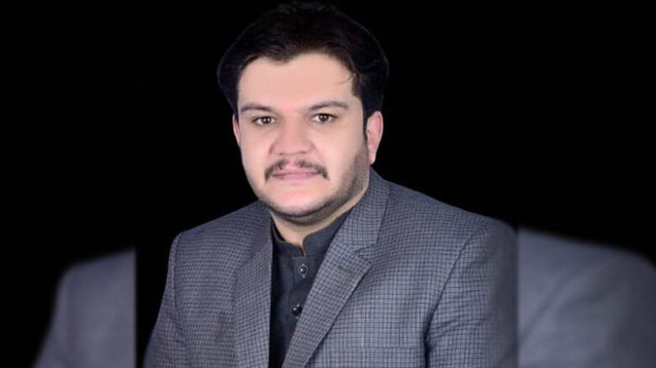 پی ٹی آئی رہنما داود شاہ کاکڑ کی گاڑی کو حادثہ