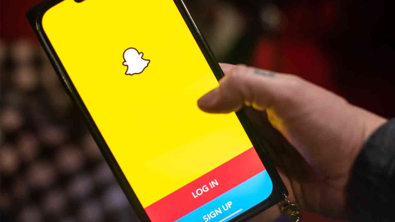 لاکھوں صارفین سنیپ چیٹ سے لاگ آؤٹ، وجہ کیا بنی؟