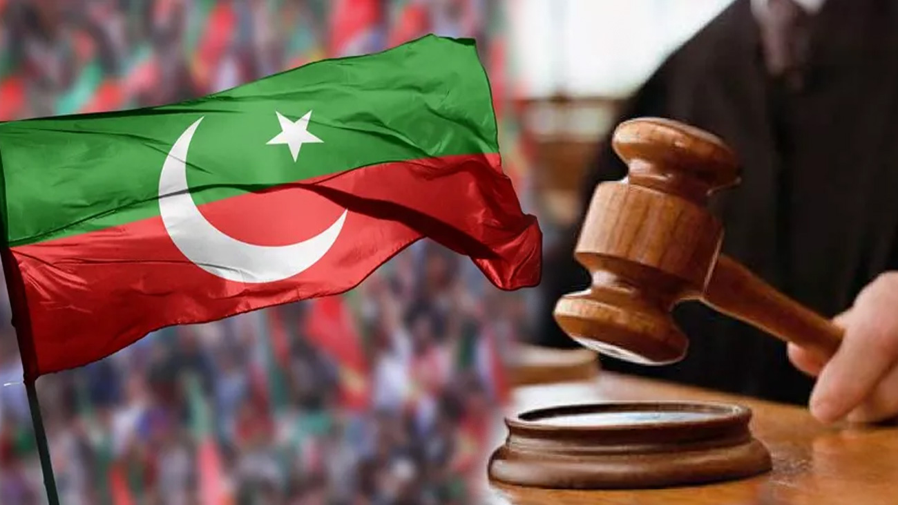 9 مئی مقدمات:پی ٹی آئی رہنماؤں سمیت 32 کارکنان پر فردجرم عائد انسداد دہشت گردی عدالت نے سانحہ 9 مئی کے مقدمات میں نامزد پاکستان تحریک انصاف کے رہنماؤں حلیم عادل شیخ، خرم شیر زمان اور راجہ اظہر سمیت 32 کارکنان پر فرد جرم عائد کردی۔