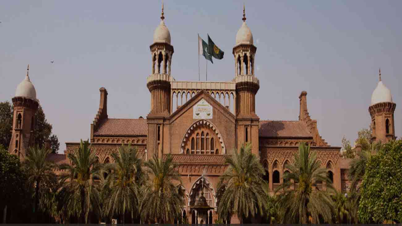 سافٹ ڈرنکس کے استعمال پر پابندی کیلئے درخواست دائر لاہور ہائیکورٹ میں اسکولوں میں سافٹ ڈرنکس اور مصنوعی جوسز کے استعمال پر پابندی کے لیے ایک اہم درخواست دائر کر دی گئی
