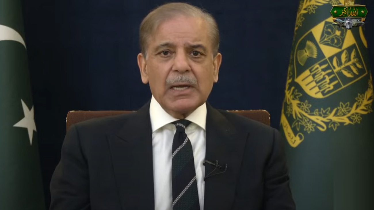 بھارتی جارحیت، شہیدوں کے خون کے ایک ایک قطرے کا حساب لیں گے: وزیراعظم وزیراعظم شہباز شریف نے کہا ہے کہ بھارتی جارحیت میں شہید ہونے والوں کے خون کے ایک ایک قطرے کا حساب لیا جائے گا۔