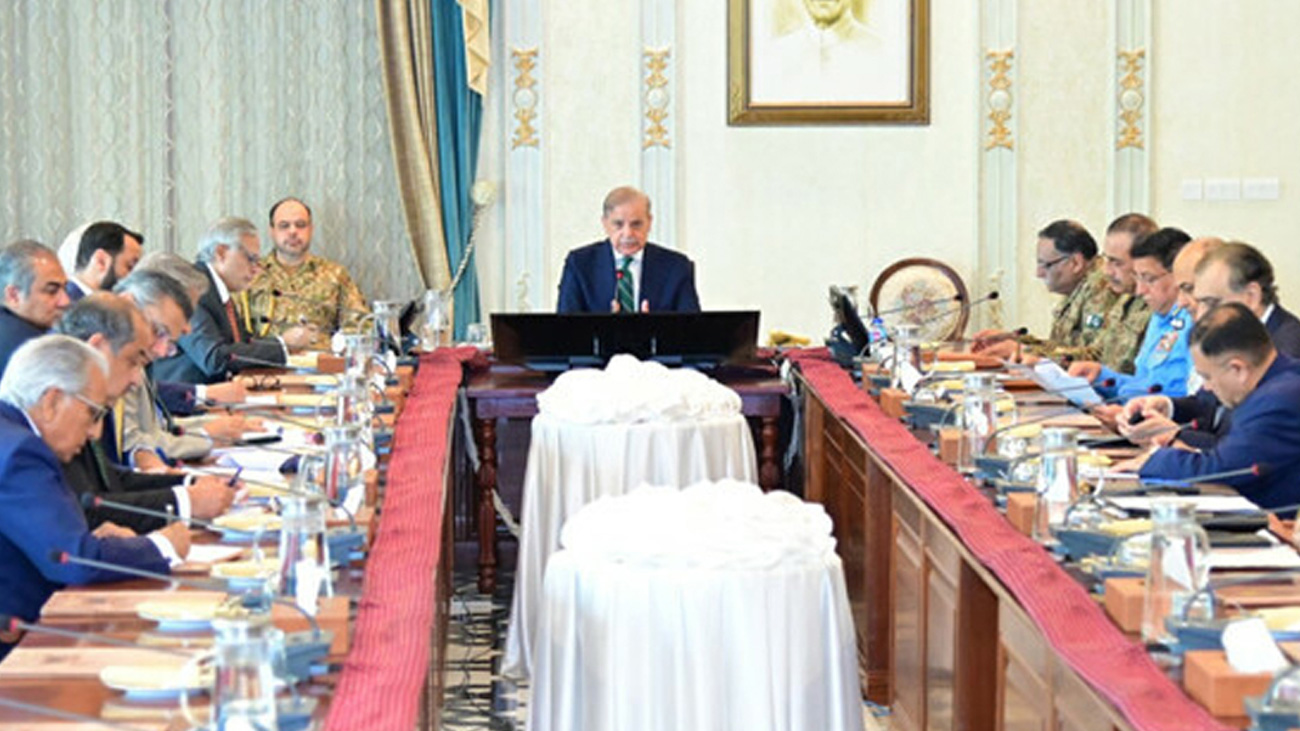 پاکستان نے مسلح افواج کو بھارت کیخلاف جوابی کارروائی کا اختیار دیدیا قومی سلامتی کمیٹی نے افواج پاکستان کو بھارت کے بزدلانہ حملوں کے خلاف جوابی کارروائی کا باضابطہ اختیار دے دیا۔