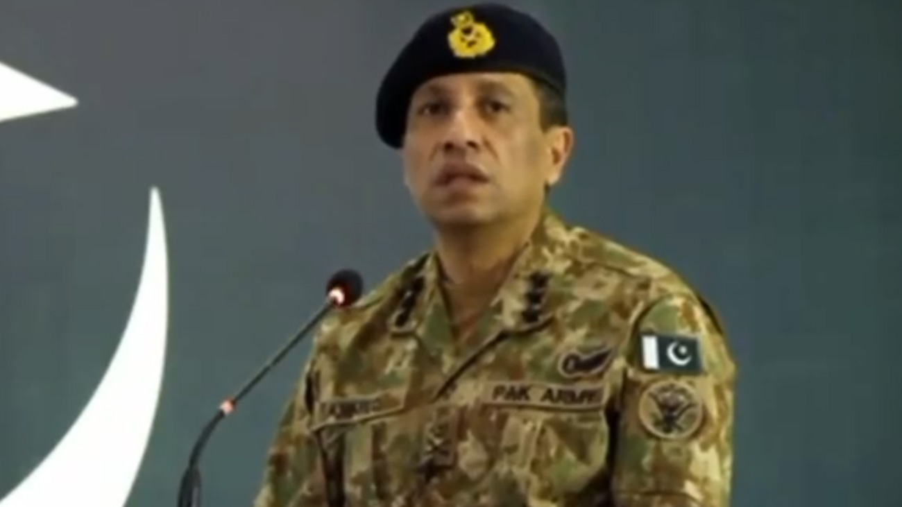 بھارت نے دوبارہ حملے کی حماقت کی تو ہمارا جواب زیادہ شدید ہو گا: ڈی جی آئی ایس پی آر ترجمان پاک فوج لیفٹیننٹ جنرل احمد شریف چودھری نے کہا ہے کہ بھارت نے اگر پاکستان پر دوبارہ حملے کی حماقت کی تو ہمارا جواب پہلے سے بھی زیادہ شدید ہو گا۔