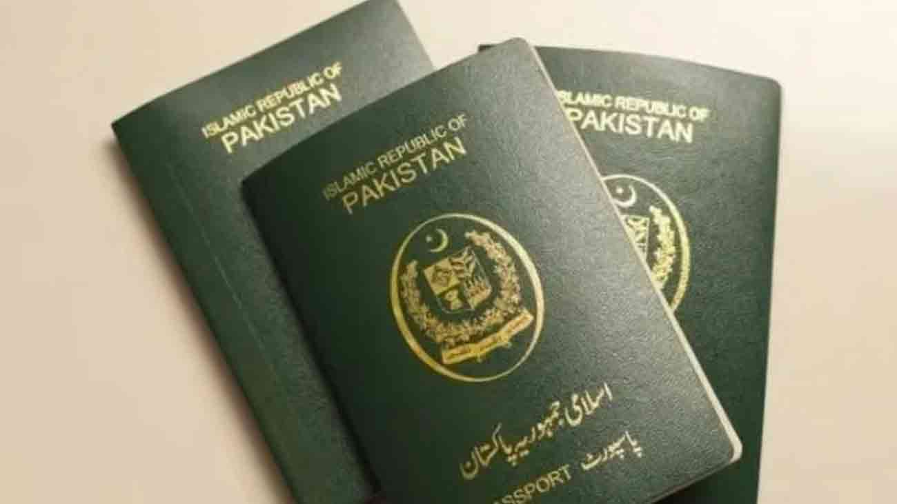 19 سال بعد پاکستانیوں کیلئے کویتی ویزوں پر عائد پابندی ختم کویت نے 19 سال بعد پاکستانی شہریوں کے لیے ویزوں پر عائد پابندی ختم کر دی