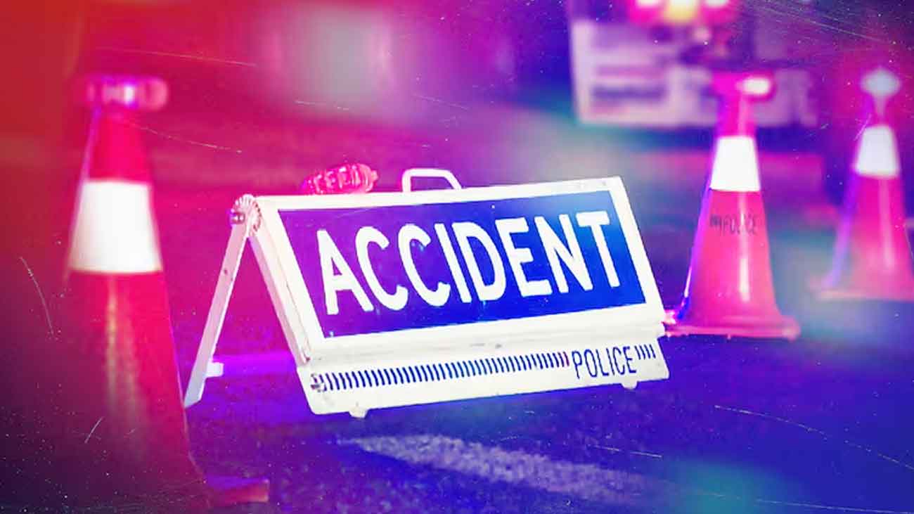 افسوسناک حادثے میں پولیس افسران سمیت 5 اہلکار جاں بحق Police van accident Kashmir