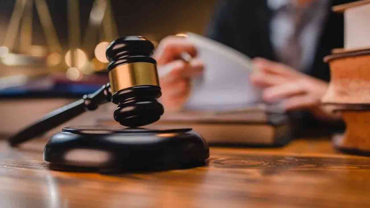9 مئی مقدمہ میں پی ٹی آئی ایم این اے کو 10 سال قید کی سزا انسداد دہشت گردی عدالت اسلام آباد نے پاکستان تحریک انصاف (پی ٹی آئی) کے ایم این اے عبد الطیف اور سابق ایم پی اے وزیر زادہ کیلاشی سمیت 11 ملزمان کو 9 مئی کے مقدمہ میں سزا سنا دی