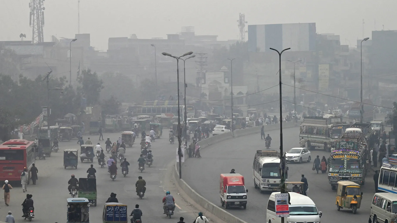 لاہور ہائیکورٹ نے سموگ کے باعث ریسٹورنٹس کے اوقات کار کو فوری تبدیل کرنے کی ہدایت کر دی