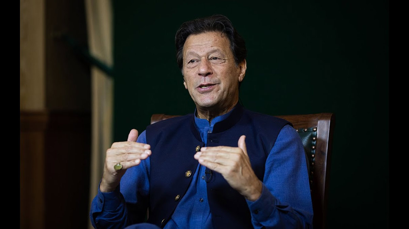 بانی پی ٹی آئی عمران خان نے تحریک تحفظ آئین پاکستان کے سربراہ محمود خان اچکزئی اور سینیٹر راجہ عباس کو حکومت یا اسٹیبلشمنٹ سے مذاکرات کا اختیار دیدیا۔