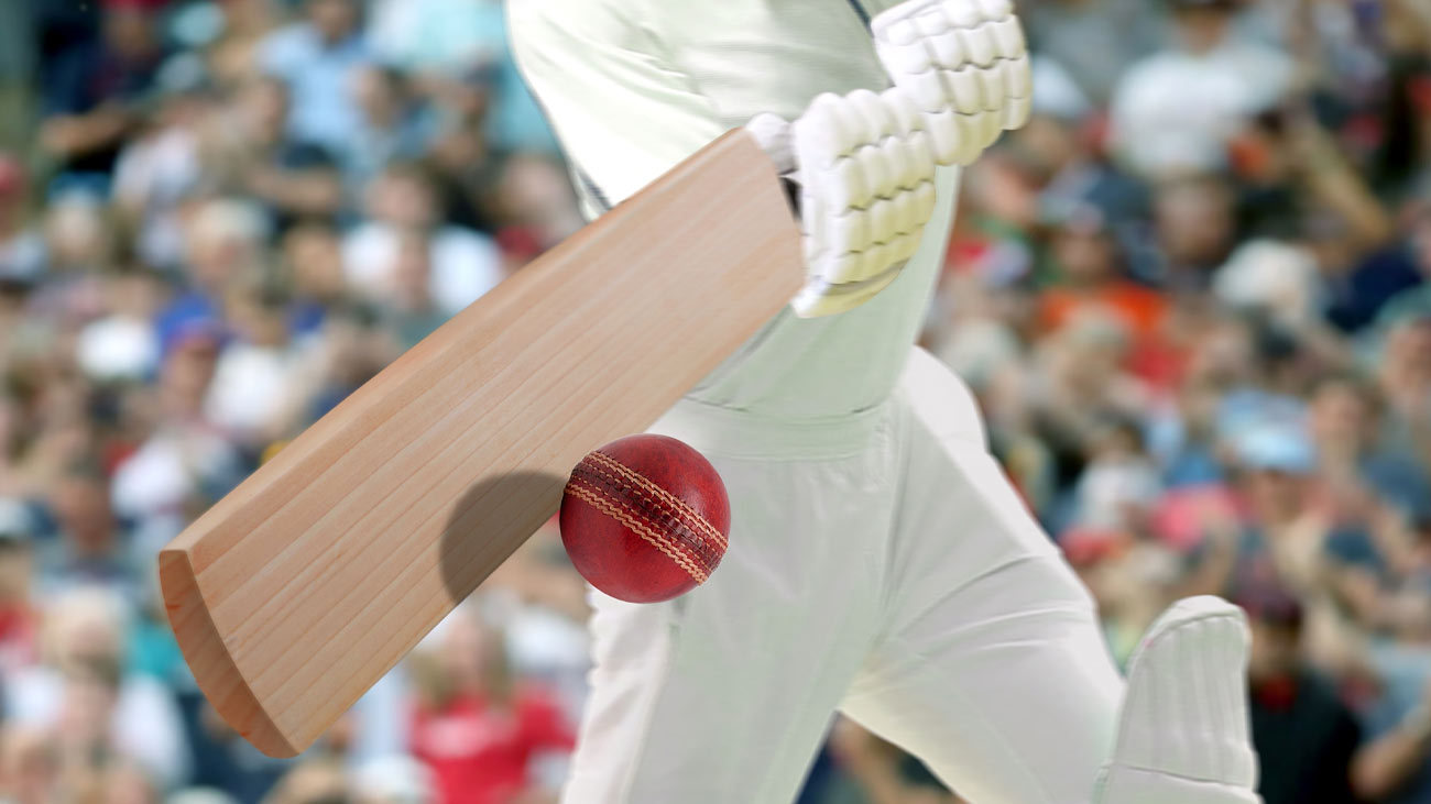 بھارتی فرسٹ کلاس کرکٹر نے آٹھ گیندوں پر 8 چھکے لگا کر تیز ترین نصف سنچری کا ورلڈ ریکارڈ بنا ڈالا۔