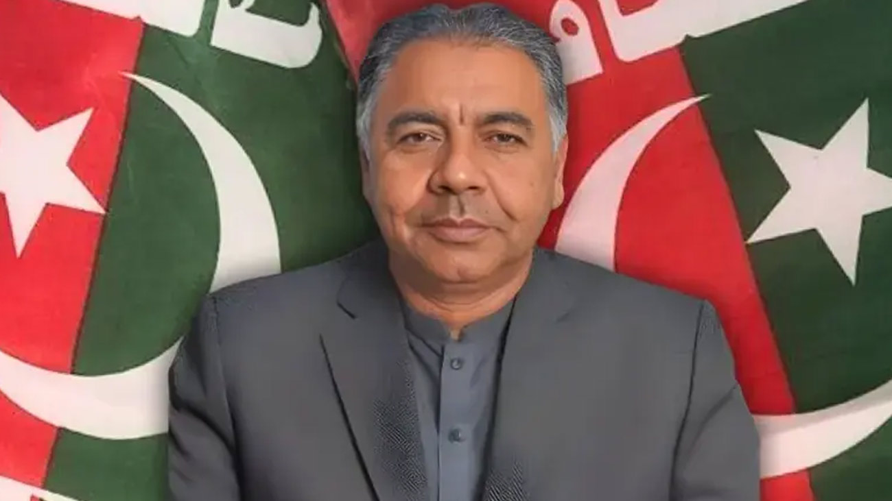 پاکستان تحریک انصاف (پی ٹی آئی ) نے سینیٹر سیف اللہ ابڑو کو پارٹی سے نکال دیا۔