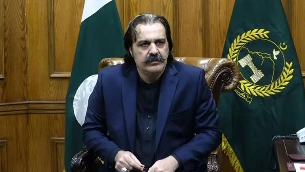 علی امین گنڈاپور کا وزارت اعلیٰ سے استعفیٰ معمہ بن گیا علی امین گنڈاپور کا وزارت اعلیٰ سے استعفیٰ معمہ بن گیا۔