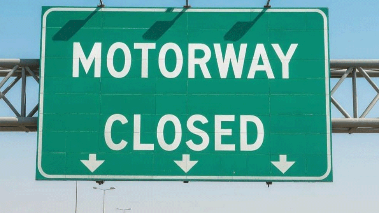 مرکزی موٹروے کا داخلی راستہ بند Motorway closure