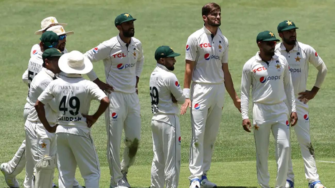 جنوبی افریقا کیخلاف پہلے ٹیسٹ کیلئے ممکنہ قومی سکواڈ سامنے آگیا جنوبی افریقا کے خلاف پہلے ٹیسٹ میچ کے لیے پاکستان ٹیم کے ممکنہ کھلاڑیوں کے نام سامنے آگئے۔