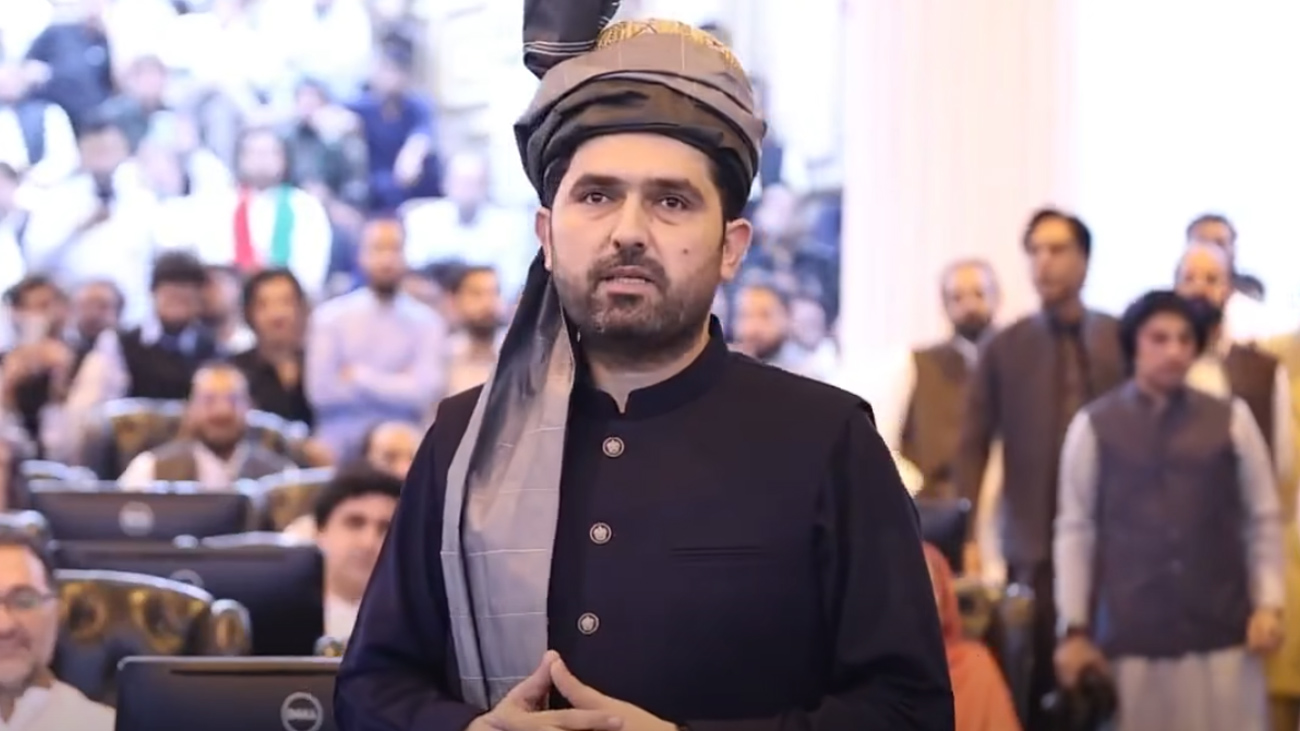  سپیکر اور اراکین خیبرپختونخوا اسمبلی نے نومنتخب وزیراعلیٰ سہیل خان آفریدی کی حلف برداری کیلئے پشاور ہائیکورٹ میں درخواست دائر کردی۔