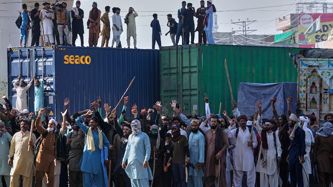 مذہبی جماعت کے واقعہ پر جعلی خبریں پھیلانے والوں کیخلاف ایکشن کی تیاری حکومتِ پاکستان نے تحریک لبیک پاکستان (ٹی ایل پی ) واقعے پر جعلی خبریں پھیلانے والوں کے خلاف بڑے ایکشن کی تیاری کرلی۔