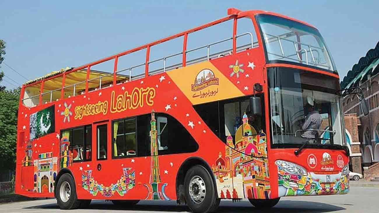 سیاحت کا فروغ: لاہور تا شیخوپورہ ڈبل ڈیکر بس سروس کا آغاز حکومت پنجاب نے صوبے میں سیاحت کے فروغ کے لیے لاہور سے شیخوپورہ کے لیے دو ڈبل ڈیکر بسوں کی سروس کا باضابطہ آغاز کر دیا