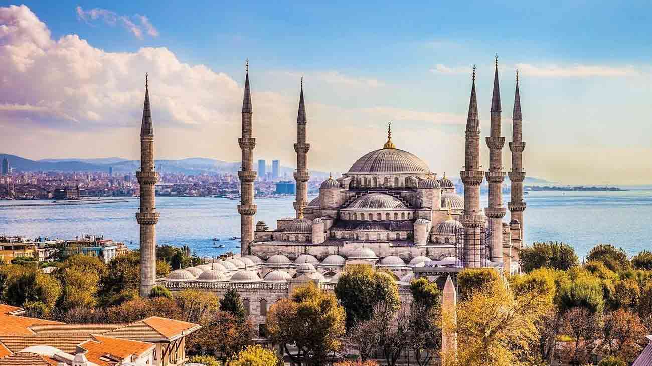 ترکیہ کا ویزہ حاصل کرنا کتنا مہنگا؟ پاکستانیوں کیلئے نئی فیسیں جاری