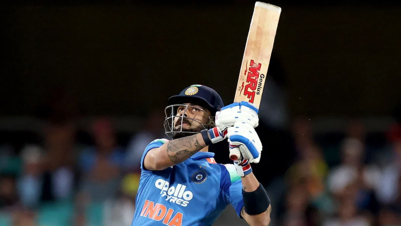 معروف بھارتی بلے باز و سابق کپتان ویرات کوہلی نے ون ڈے انٹرنیشنل میں ایک اور اعزاز اپنے نام کرلیا۔