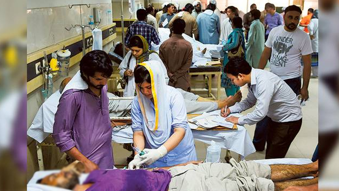 جامشورو میں گیسٹروں کی وبا پھیل گئی، ایک ہفتے میں 9 افراد جاں بحق ضلع جامشورو کے نواحی گوٹھ فیض محمد برفت میں اسہال گیسٹرو کی وباء پھیل گئی،ایک ہفتے کے دوران خواتین بچوں سمیت 9 افراد جاں بحق ہو گئے۔