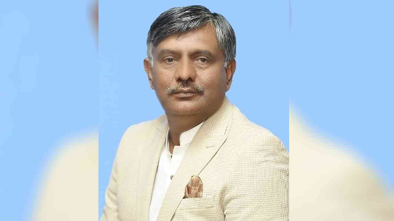 پیپلزپارٹی کے رکن قومی اسمبلی ذوالفقار علی کے گھر ڈکیتی سندھ کے ضلع نوشہرو فیروز سے پیپلز پارٹی کے رکن قومی اسمبلی ذوالفقار علی کے گھر ڈاکووں نے صفایا کر دیا