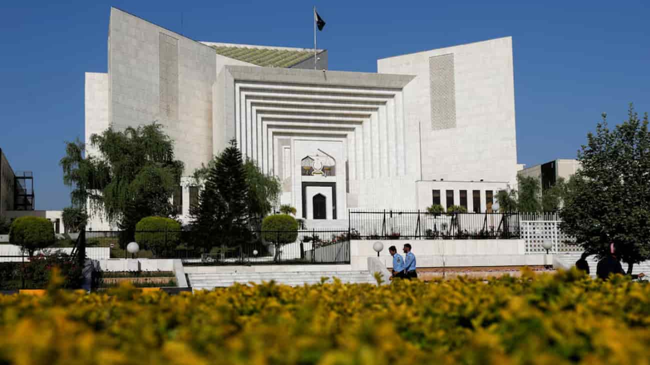 رجسٹرار سپریم کورٹ محمد سلیم خان اپنے عہدے سے مستعفی سپریم کورٹ کے رجسٹرار محمد سلیم خان نے اپنے عہدے سے استعفیٰ دے دیا