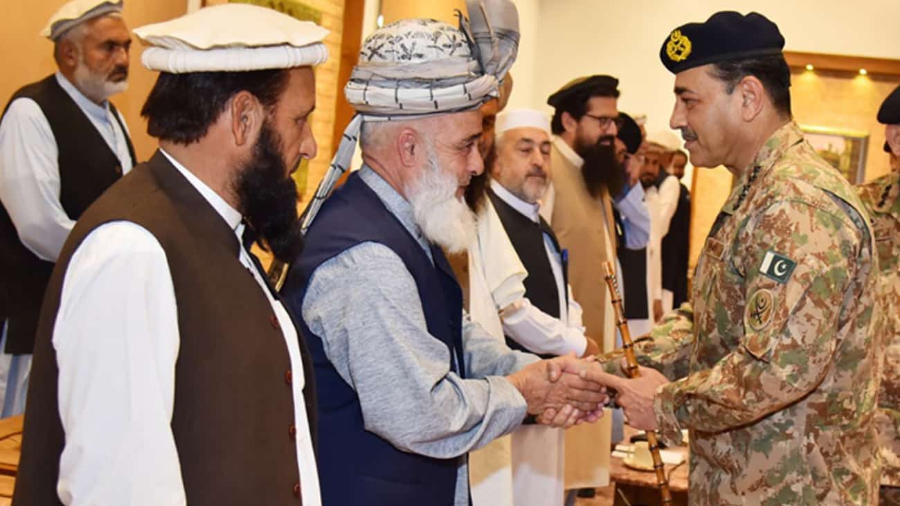 افغان سرزمین سے دہشتگردی برداشت نہیں کریں گے: فیلڈ مارشل آرمی چیف فیلڈ مارشل سید عاصم منیر نے کہا ہے کہ افغان سرزمین سے دہشت گردی برداشت نہیں کریں گے۔