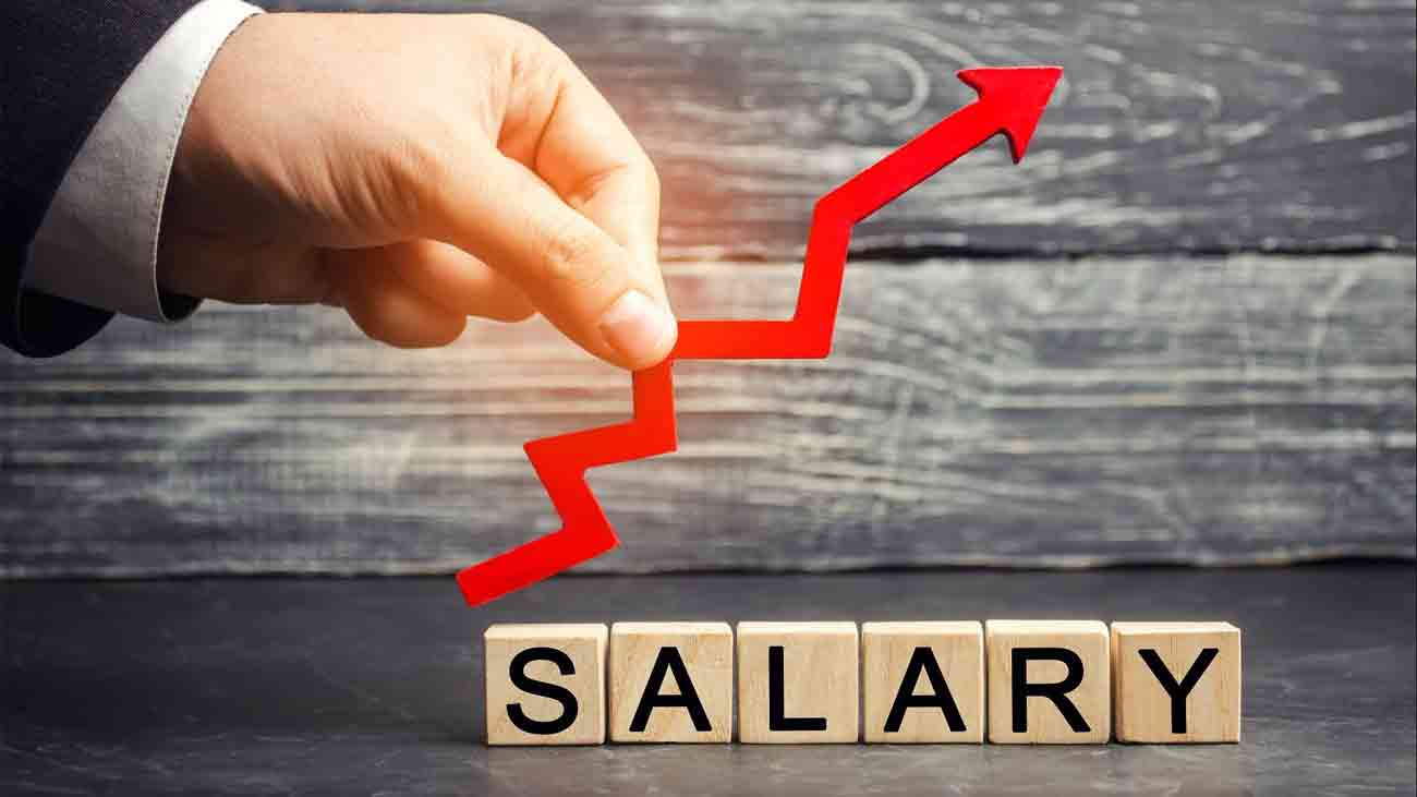 سرکاری ملازمین کی تنخواہوں میں نمایاں اضافہ salary increase