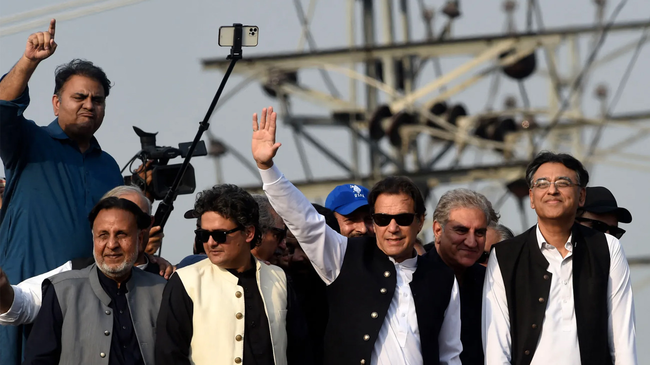 پاکستان تحریک انصاف (پی ٹی آئی) کی پرانی قیادت نے عمران خان کی رہائی کی تحریک چلانے کی تیاری کرلی۔