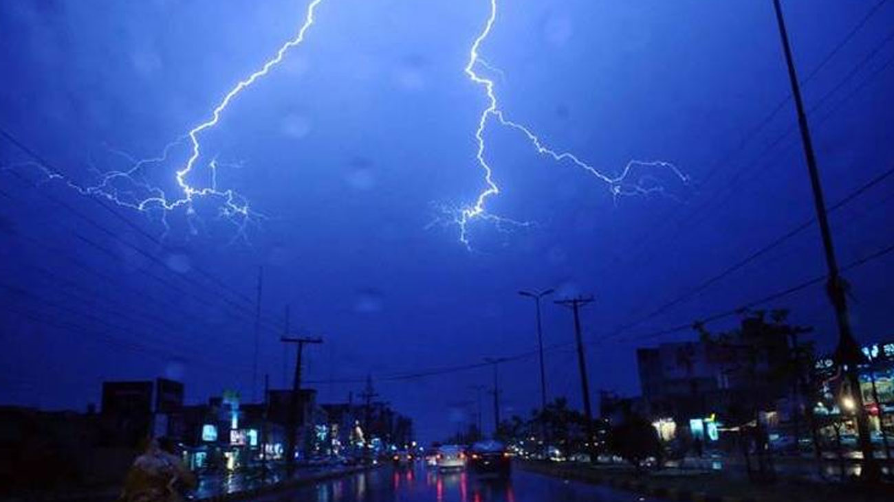 بارشوں اور ممکنہ سیلابی صورتحال پر الرٹ جاری heavy rain alert Pakistan