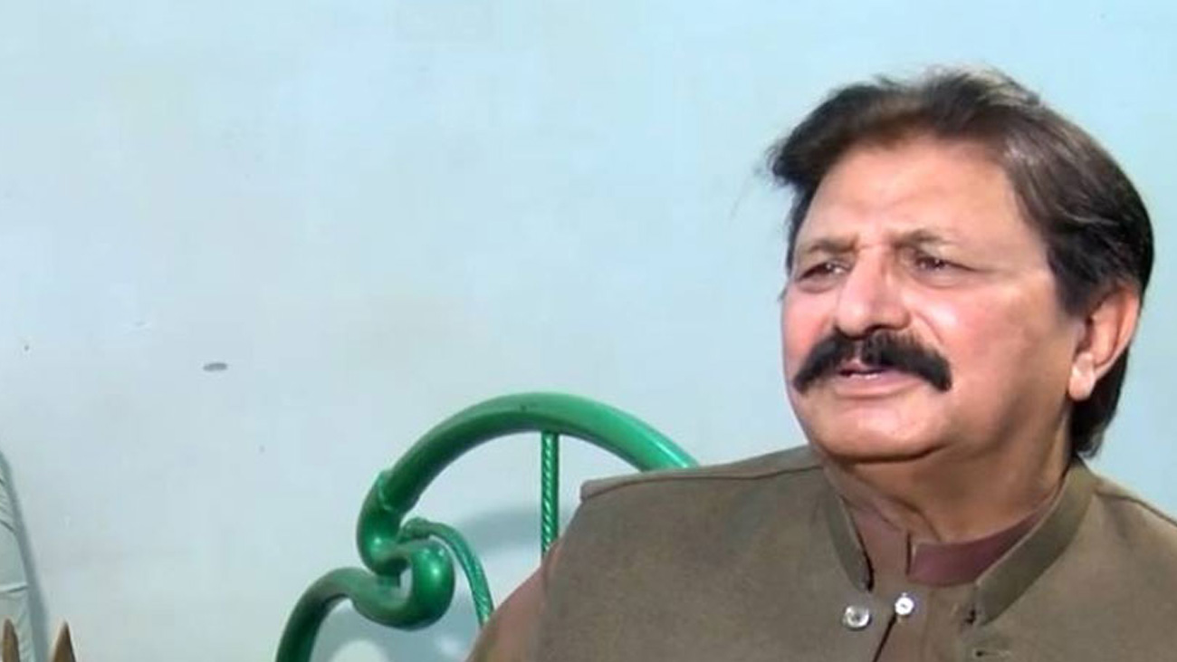 سینئر اداکار عشرت عباس خلیل انتقال کر گئے ریڈیو، ٹی وی، اسٹیج اور فلموں میں اداکاری کے جوہر دکھانے والے ورسٹائل فنکار عشرت عباس خلیل خالق حقیقی سے جاملے۔