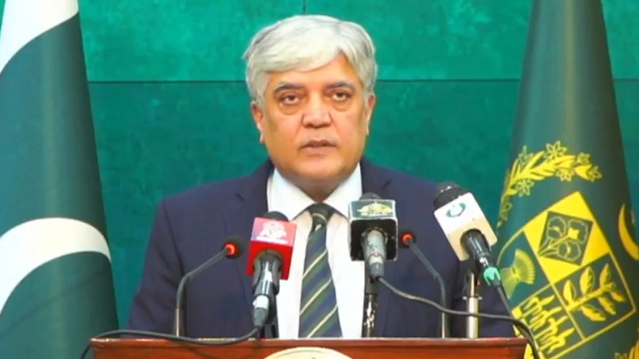 ترجمان دفتر خارجہ شفقت علی خان نے کہا ہے کہ پاکستان اور سعودی عرب کے درمیان دفاعی معاہدہ خطے اور دنیا میں امن و سلامتی کے فروغ کیلئے اہم سنگ میل ہے۔