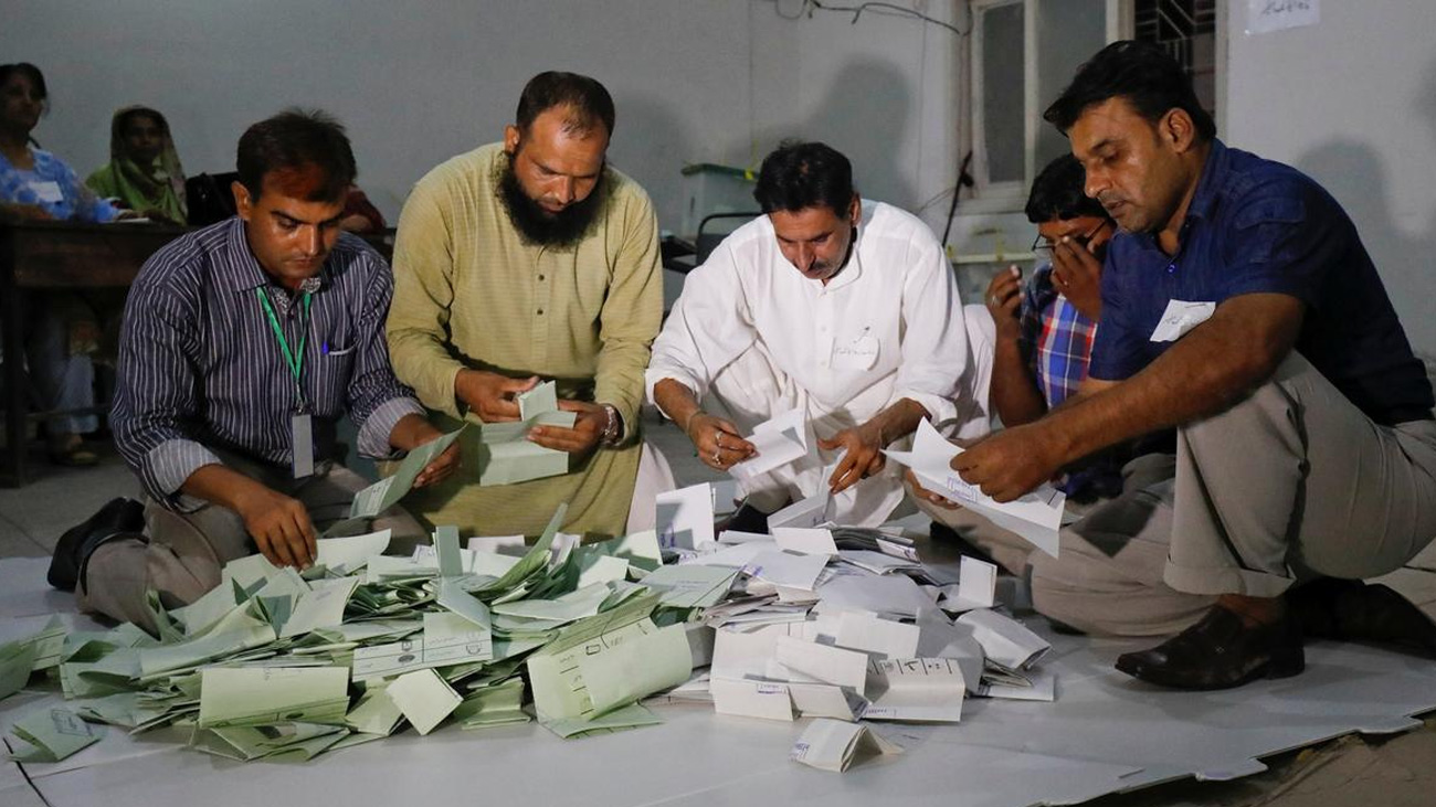  سندھ کے مختلف اضلاع میں ہونے والے ضمنی بلدیاتی انتخابات کے غیر حتمی غیر سرکاری نتائج آنے کا سلسلہ جاری ہے۔
