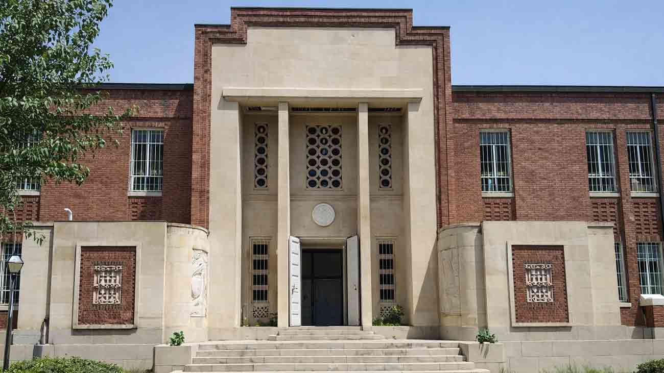 تہران: سابق امریکی سفارتخانے پر اسرائیل کا حملہ