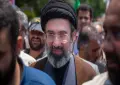 مجتبیٰ خامنہ ای شدید زخمی اور بے ہوش ہیں، برطانوی اخبار