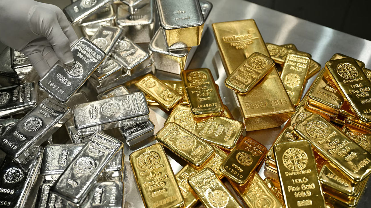 سونے اور چاندی کی قیمتوں میں ایک بار پھر بڑا اضافہ