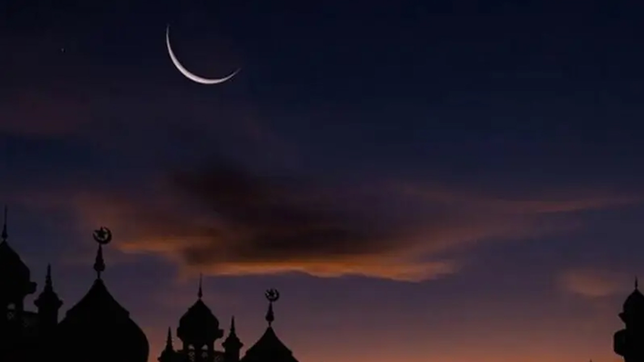 فائل فوٹو/ملک کے کسی بھی حصے سے ربیع الاول کا چاند نظر آنے کی شہادت موصول نہیں ہوئی