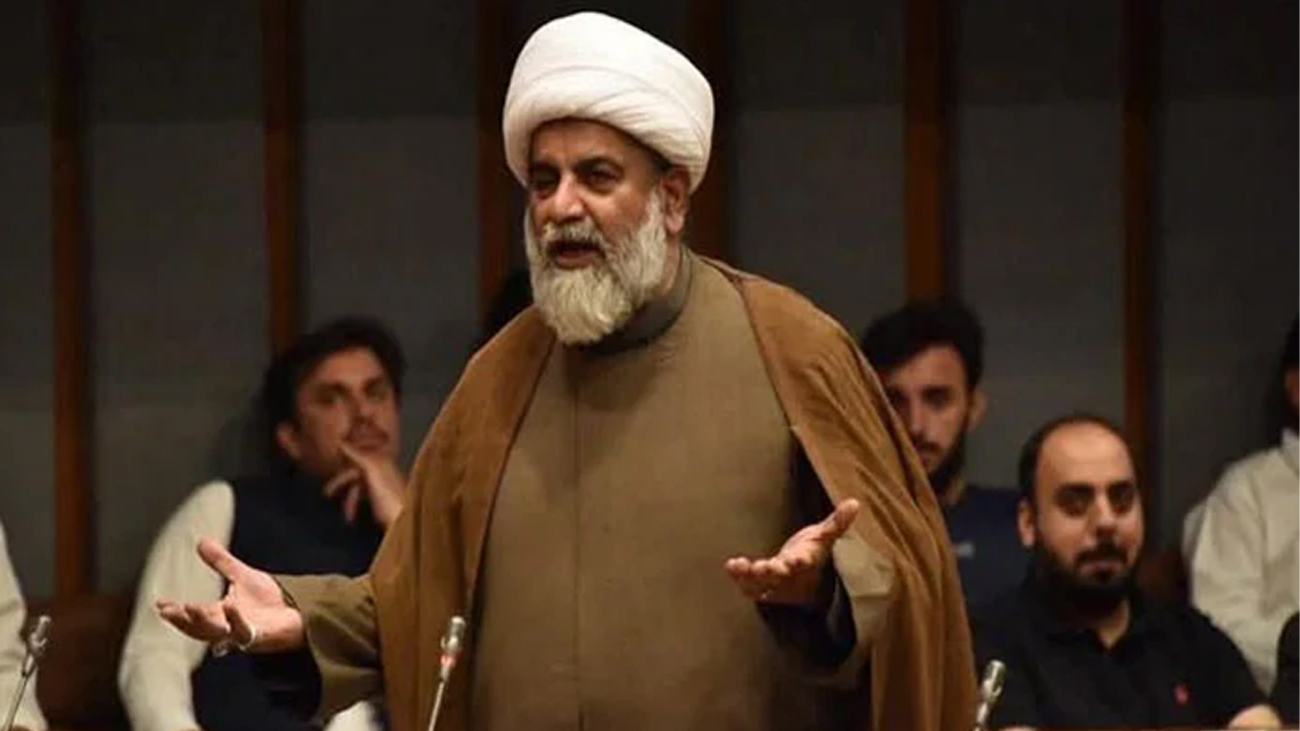 حکومت مذاکرات میں سنجیدہ ہے تو بات کرے، پارلیمنٹ ہاؤس کے کانسٹیٹیوشن روم میں مذاکرات کریں تو ہم تیار ہیں: اپوزیشن لیڈر سینیٹ/ فائل فوٹو