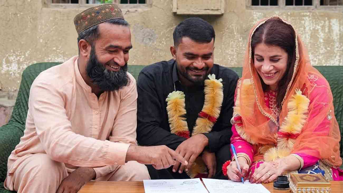 American Woman Marries Pakistani Man