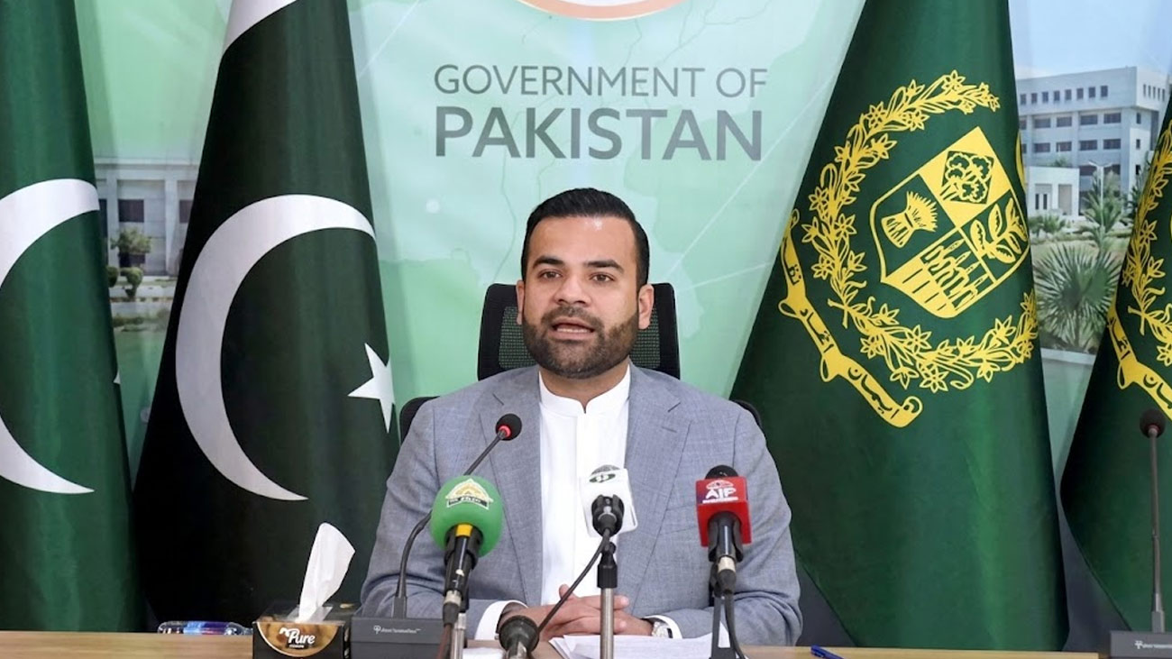 وزیر مملکت برائے قانون و انصاف بیرسٹر عقیل ملک