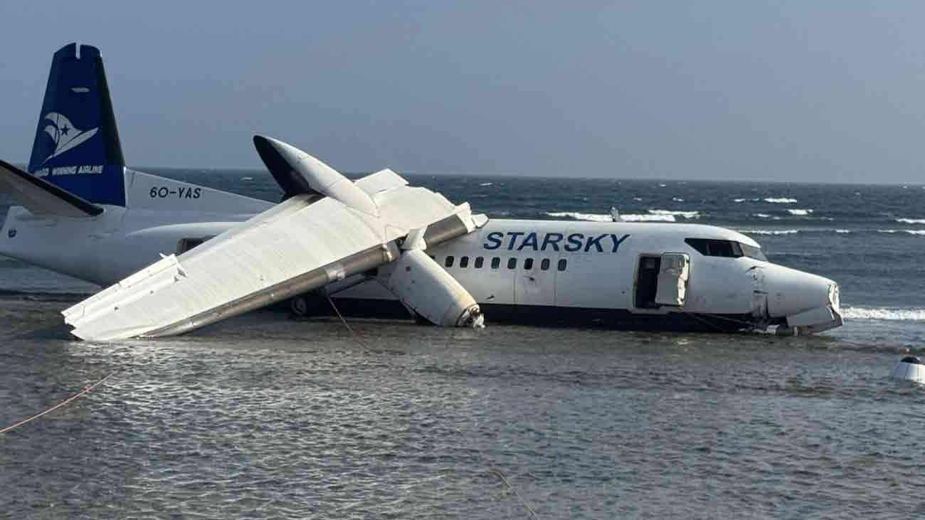 موغادیشو: مسافر طیارے کی ساحل پر ہنگامی لینڈنگ