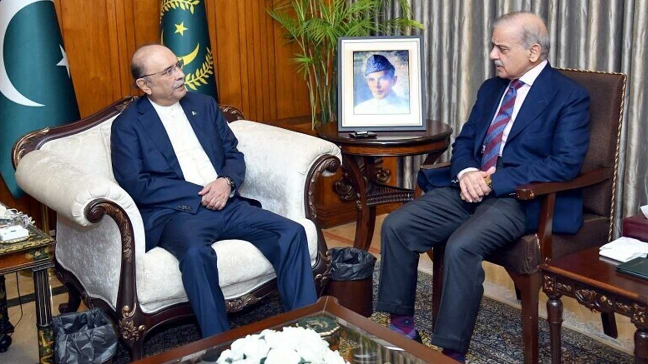 پیپلز پارٹی اور ن لیگ اختلافات شدت اختیار کرگئے، پیپلز پارٹی اراکین قومی اسمبلی و سینیٹ کو آئندہ قانون سازی کا حصہ بننے سے روک دیا گیا۔