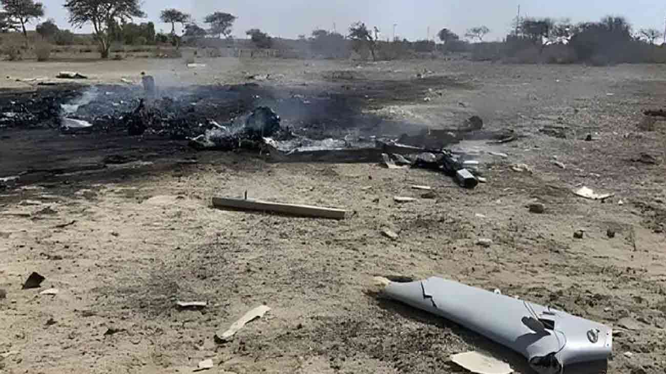 تہران: جنگی طیارہ گر کر تباہ، پائلٹ جاں بحق