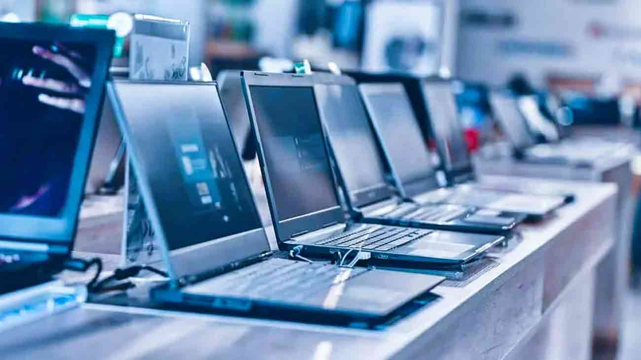 بصارت سے محروم طلبہ کو لیپ ٹاپ دینے کا اعلان