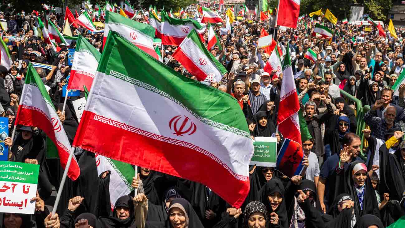 مظاہرین نے معروف دانشور ڈاکٹر فرج اللہ شوشتری قتل کردیا