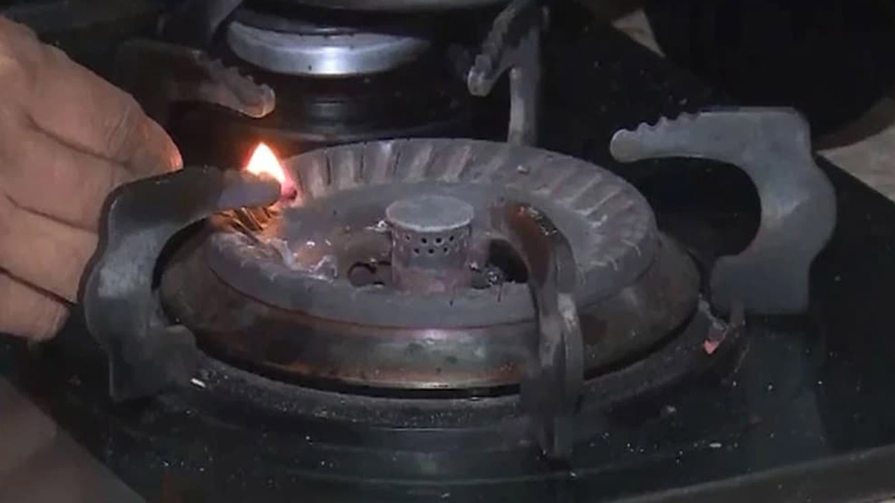 کراچی: گیس بحران، گھریلو و کمرشل صارفین کو مشکلات کا سامنا