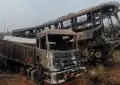 مسافر بس ٹرک سے ٹکرا گئی،8 افراد ہلاک درجنوں زخمی