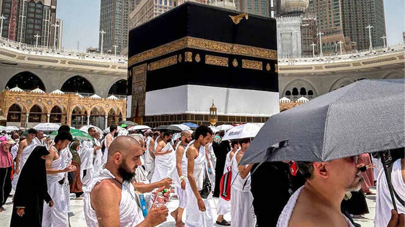 آئندہ برس حج پر جانے کے خواہشمند افراد کی رجسٹریشن رواں ماہ شروع ہونے کا امکان ظاہر کیا جا رہا ہے۔