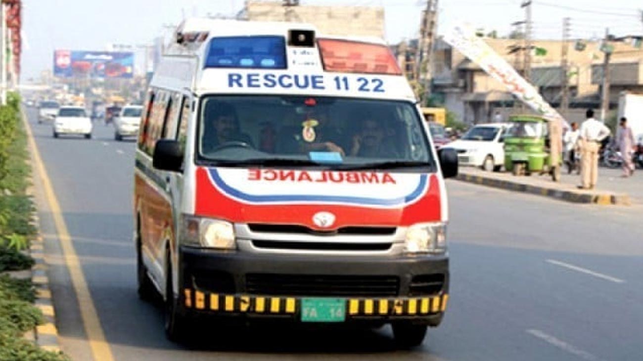 جھنگ میں مبینہ اجتماعی زیادتی کا نشانہ بننے والی فرسٹ ایئر کی طالبہ ایشال فاطمہ دوران علاج دم توڑ گئی جبکہ ملزمان کو گرفتار کر لیا گیا۔
